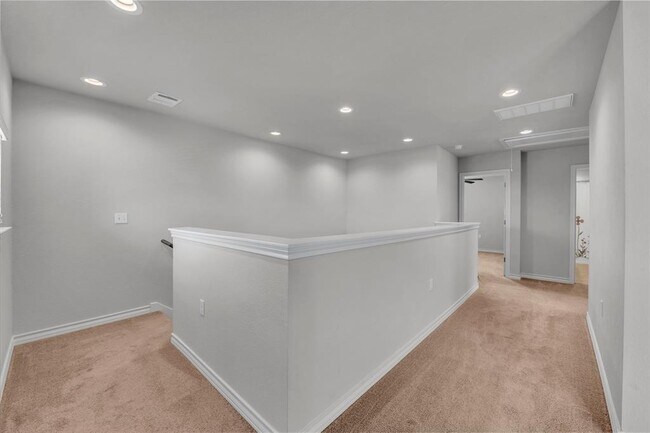 Building Photo - 11721 Coyote Call Way