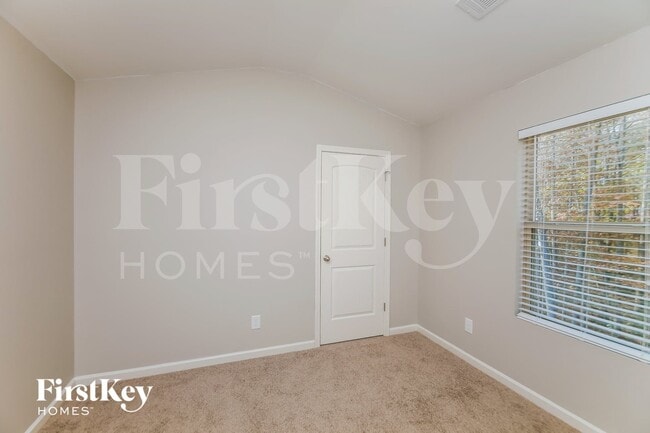 Building Photo - 179 Spring Forrest Ln