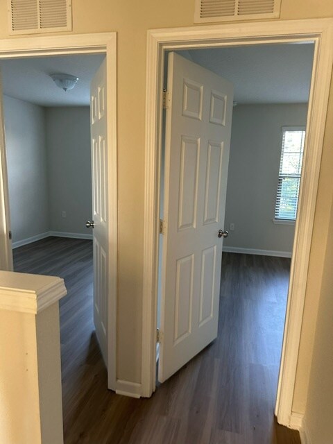 Building Photo - 14020 Corrine Cir