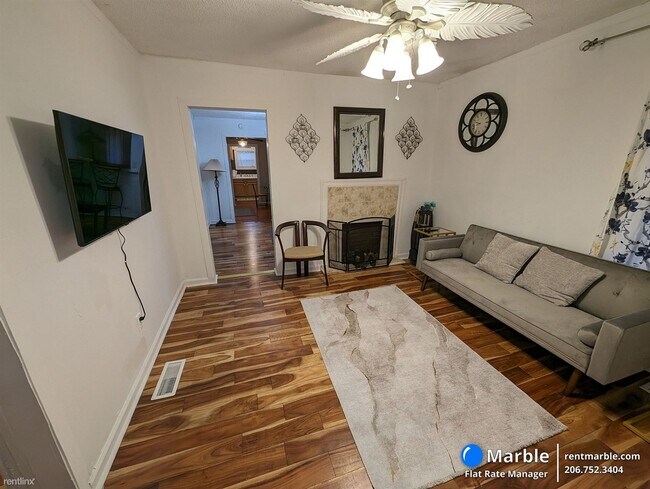 Building Photo - 2 br, 1 bath House - 849 W Brevard St