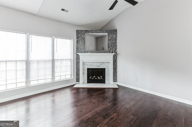 Building Photo - 3690 Brookwood Blvd