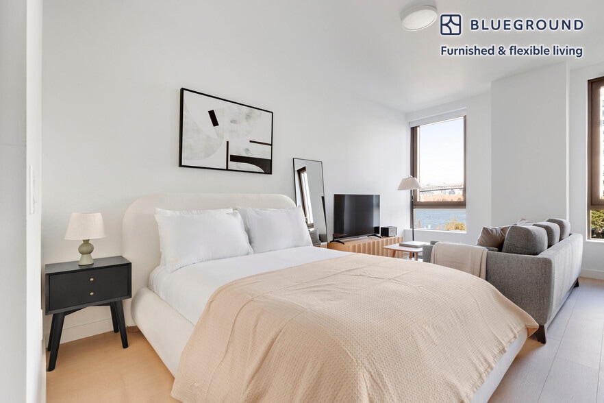 Building Photo - 478 Kent Ave