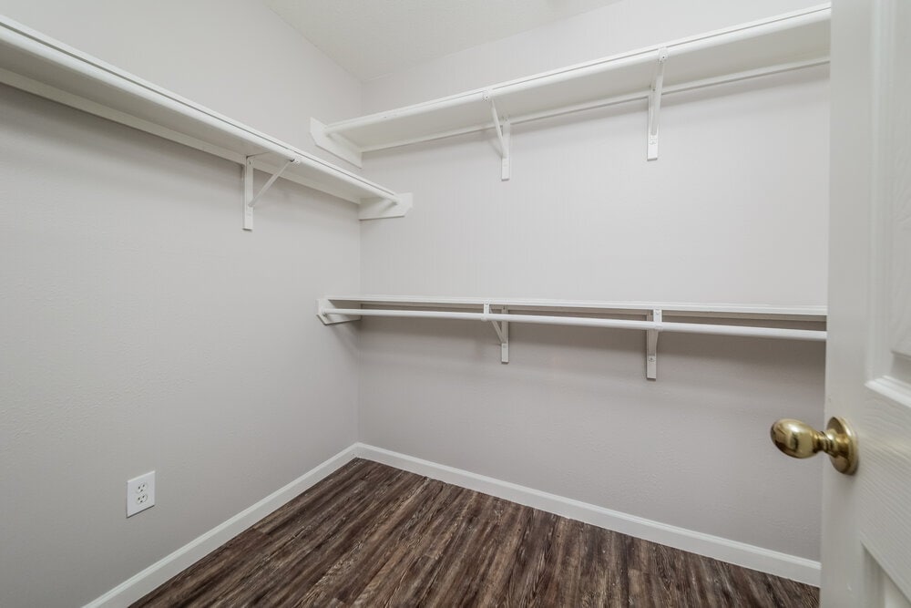 Building Photo - 22711 Bridgewater Dr