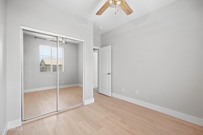 Building Photo - 4248 S Mariposa Dr