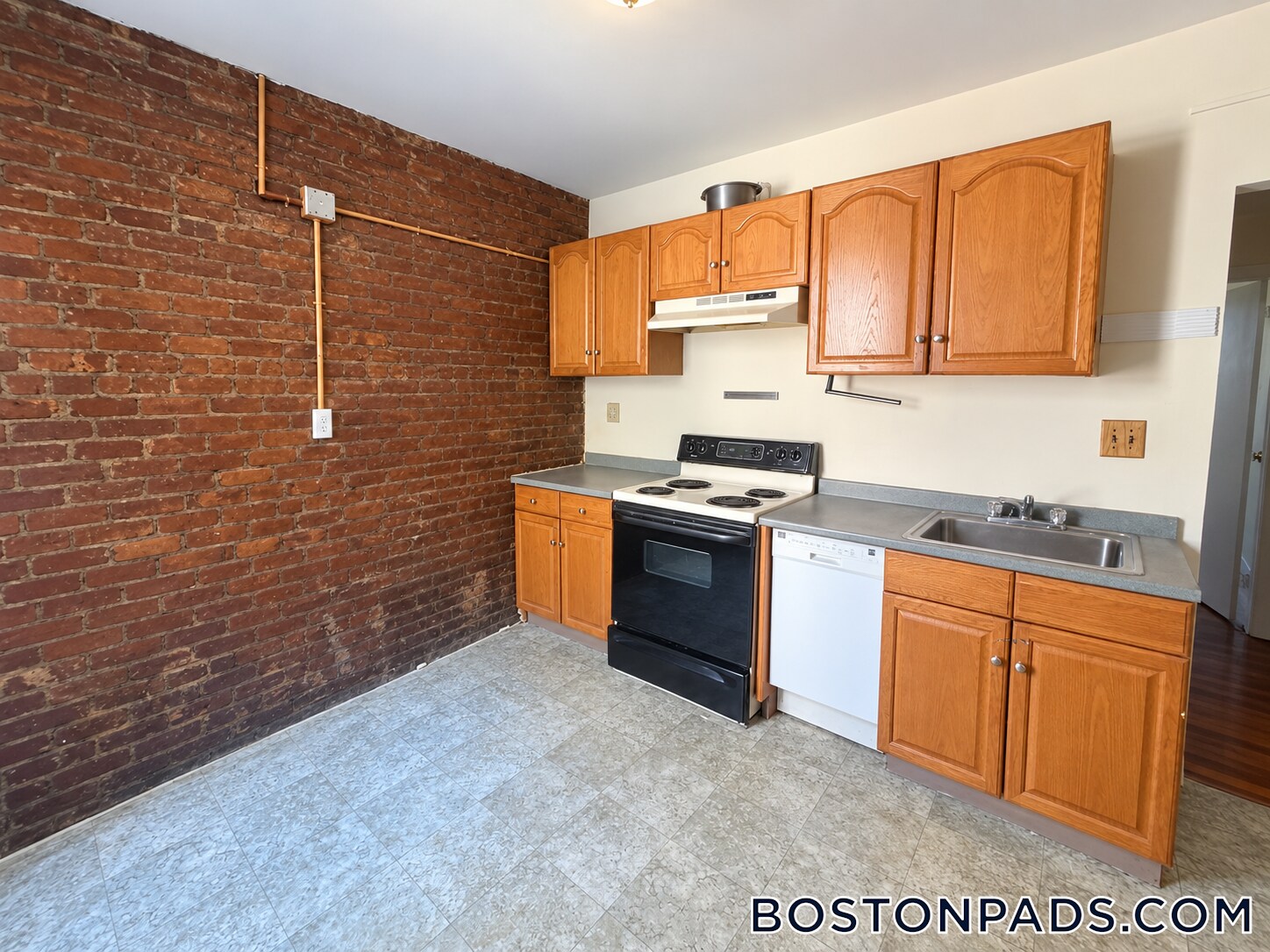 Building Photo - 1408 Commonwealth Ave