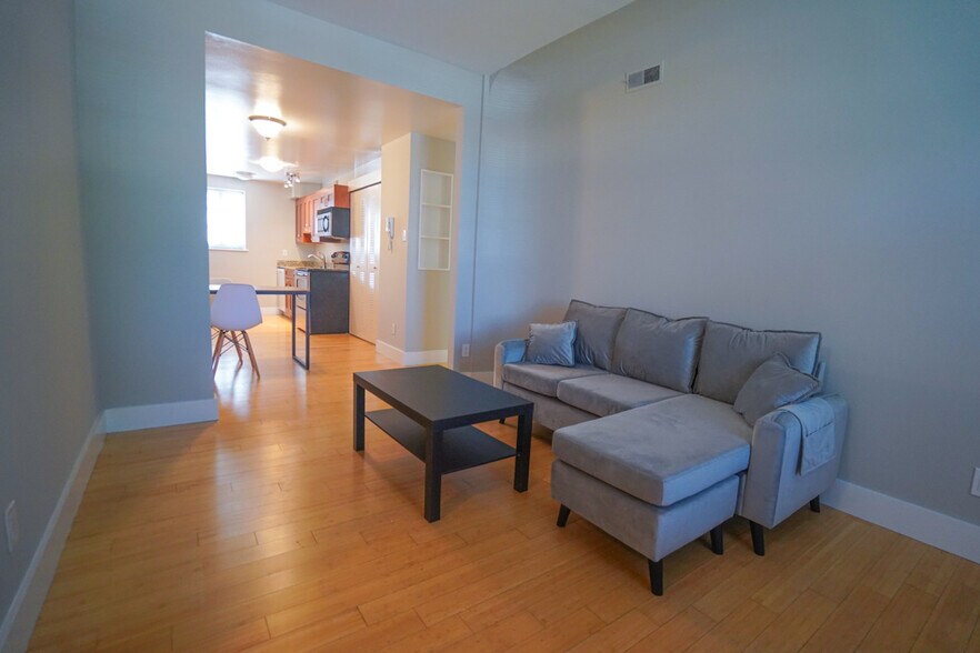 Building Photo - 609 Westgate Ave