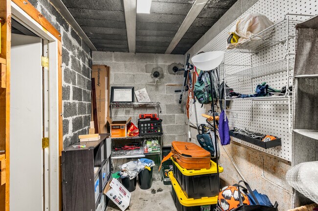 Dry storage for all your bikes and toys - 96 Ardmore Pl NW