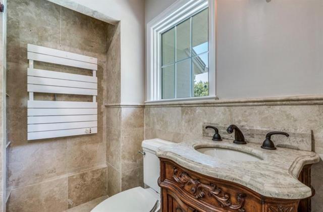 Building Photo - 6307 Deloache Ave