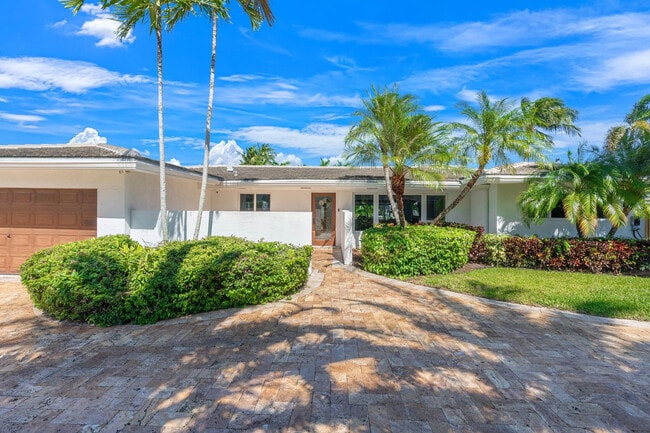 Building Photo - 2813 NE 29th St