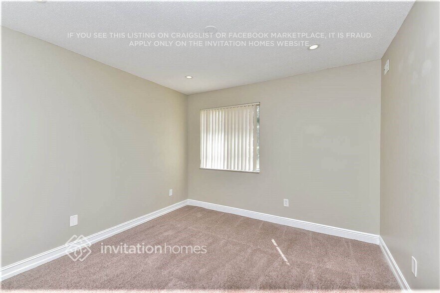Building Photo - 15935 SW 83rd Terrace