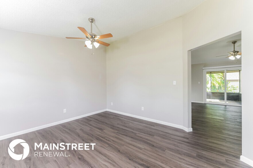 Building Photo - 622 Sherwood Oaks Cir