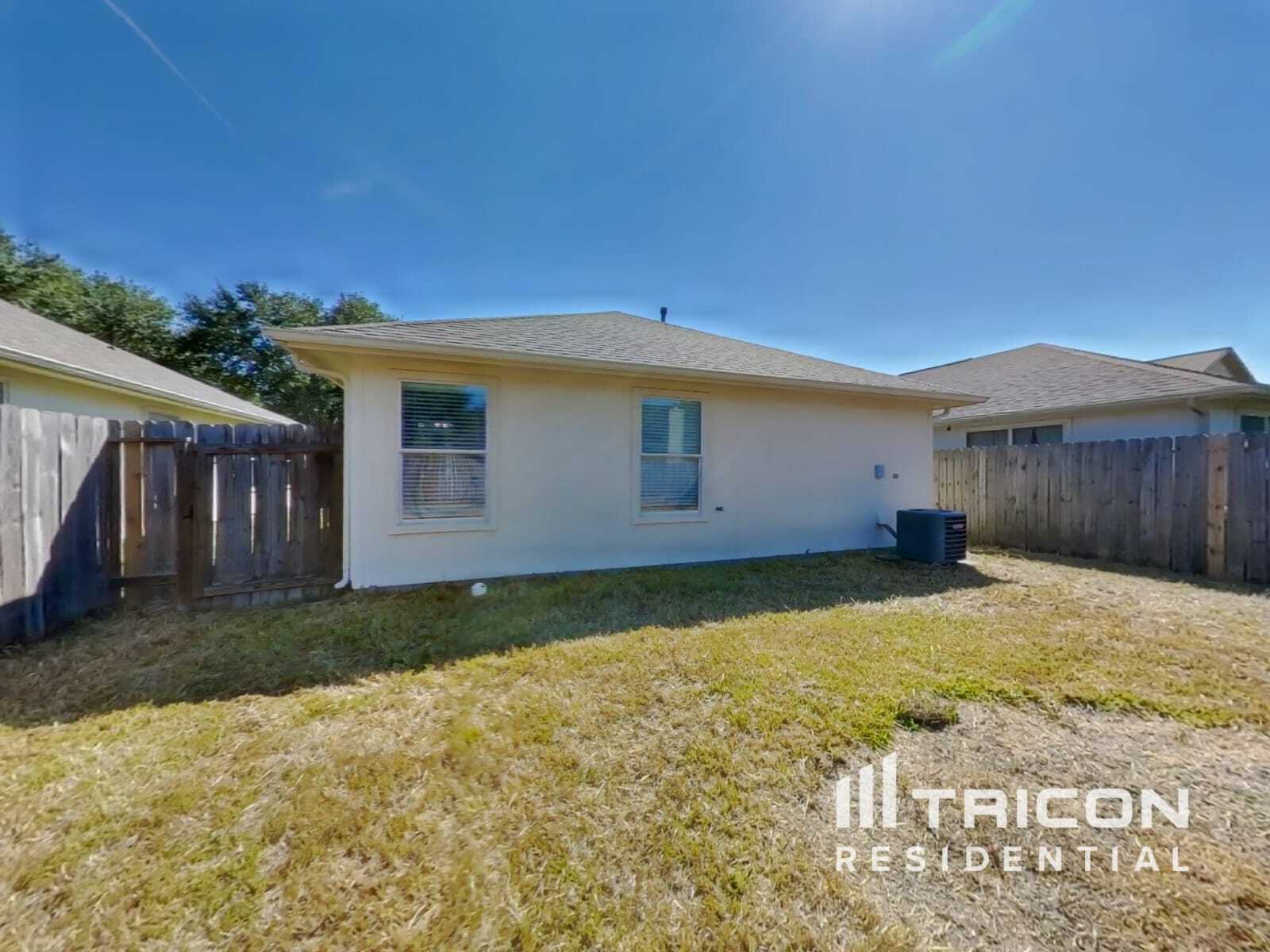 Building Photo - 24307 Hard Wood Dr