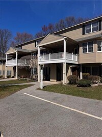 Building Photo - 92 Trellis Dr
