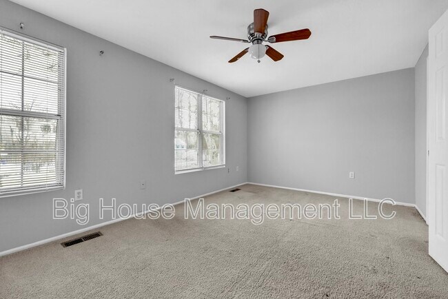 Building Photo - 4618 Goldeneye Pl