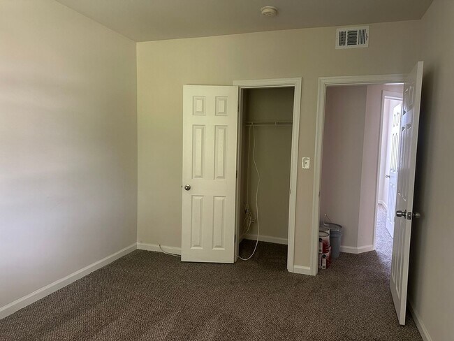 Building Photo - 3616 Elmley Ave