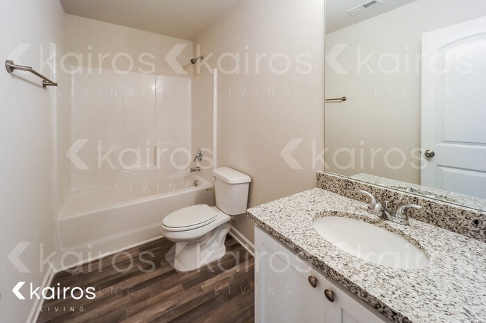Building Photo - 232 Fox Chase Wy
