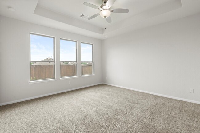 Building Photo - 13076 Laura Lake Dr