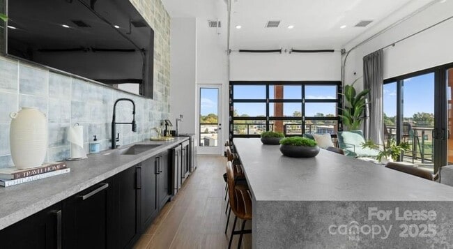 Building Photo - 4312 Yancey Rd