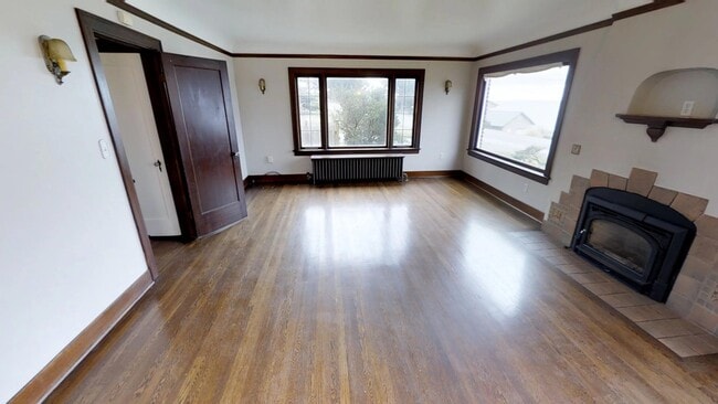 Building Photo - ***PENDING APPLICATION***3BD/2BA Pet Frien...