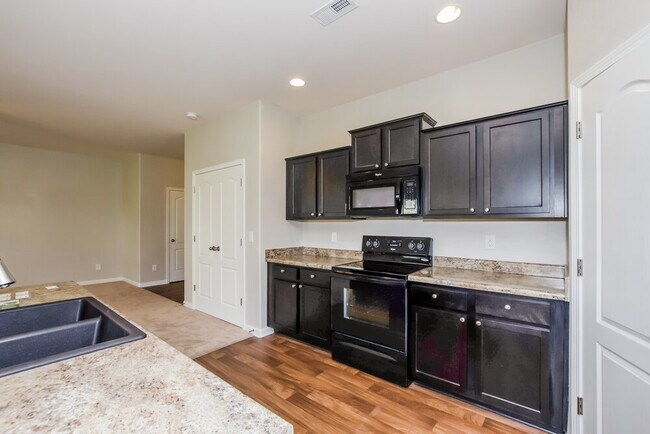 Building Photo - 1108 Black Diamond Dr