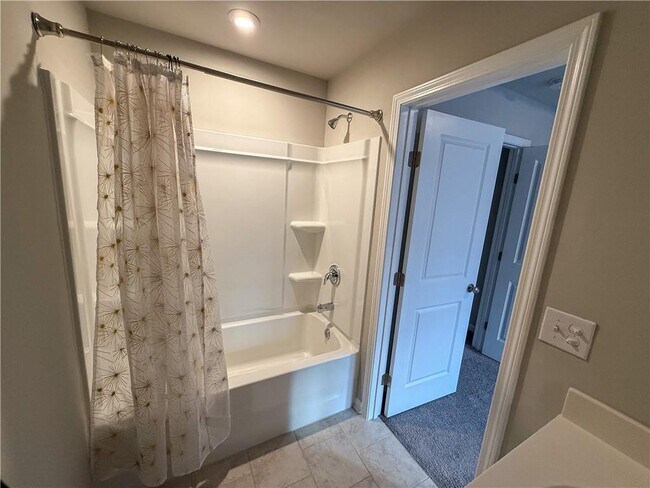 Building Photo - 2452 Coosa Vly