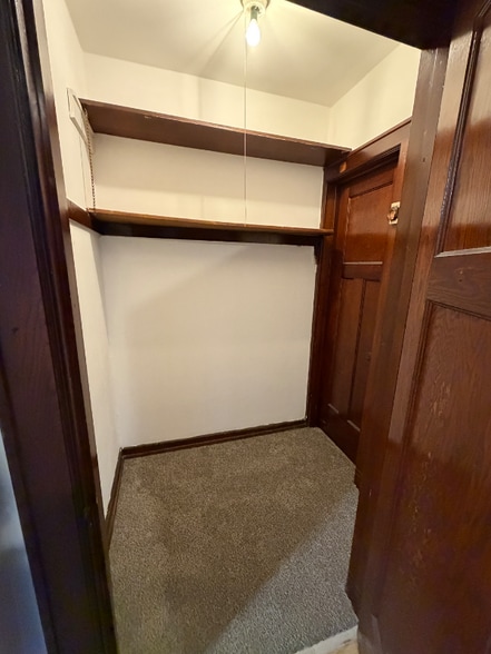 Building Photo - 5600 W National Ave