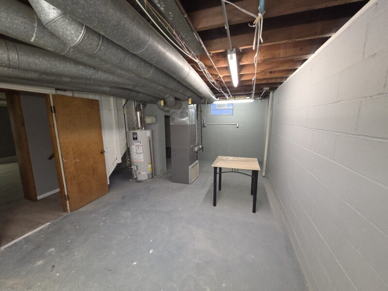 Building Photo - 4493 Telhurst Rd