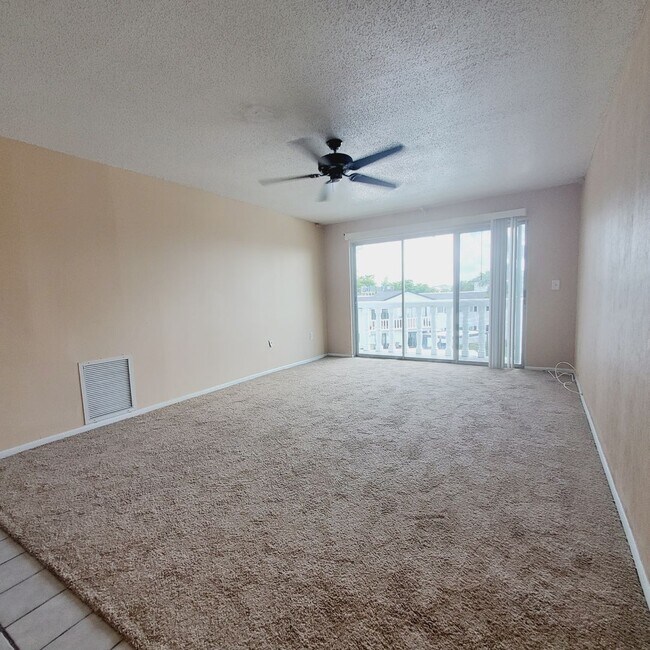 Building Photo - Cozy 2Bed 2Bath Apartment
