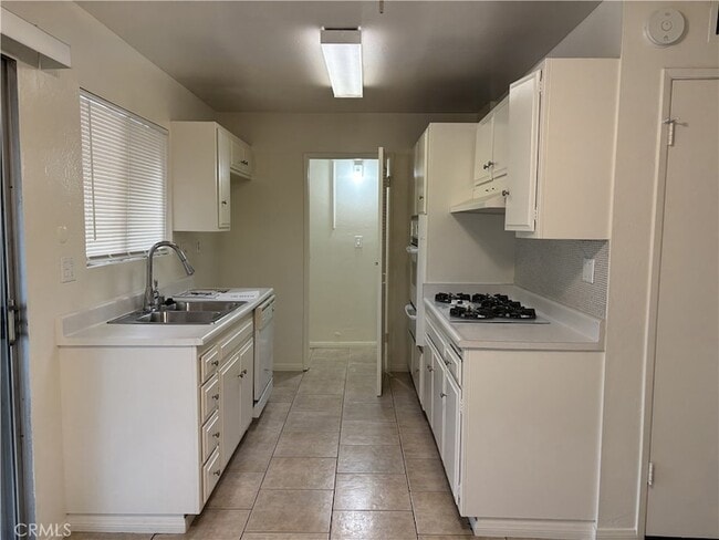 Building Photo - 16578 Montego Way