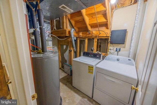 Building Photo - 5565 April Journey