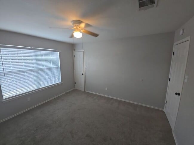 Building Photo - Cozy 3BR Home with Attached 2-Car Garage!!