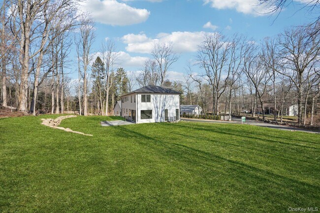 Building Photo - 400 Phillips Hill Rd