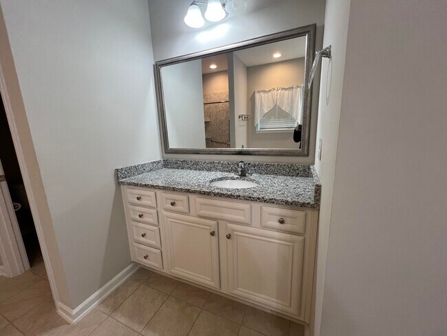 Building Photo - 3177 Mayflower Ln