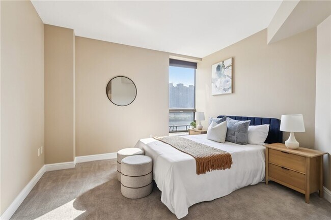 Building Photo - 151 Fort Pitt Blvd