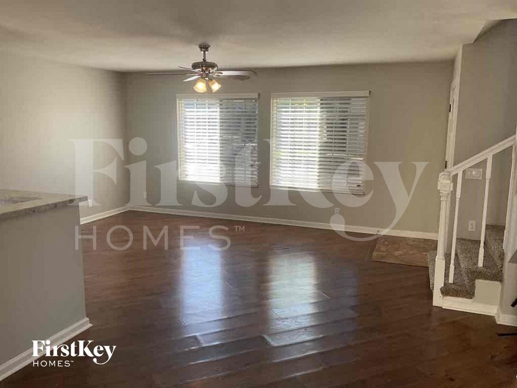 Building Photo - 235 N 22nd Pl