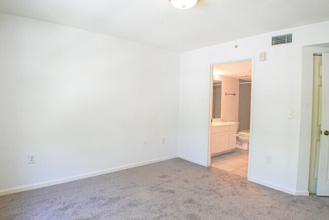 Building Photo - 4113 Residence Drive