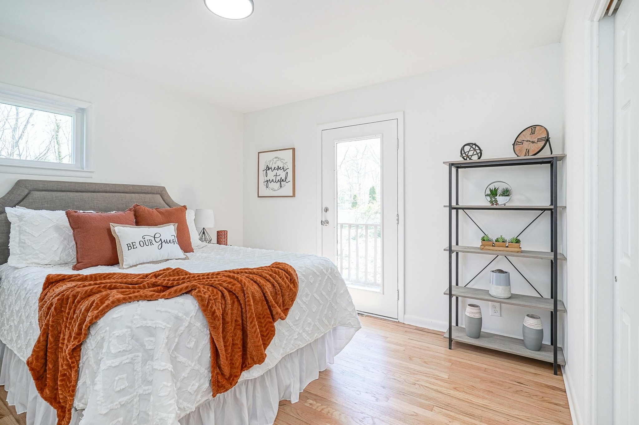 Building Photo - 311 Oakwood Dr