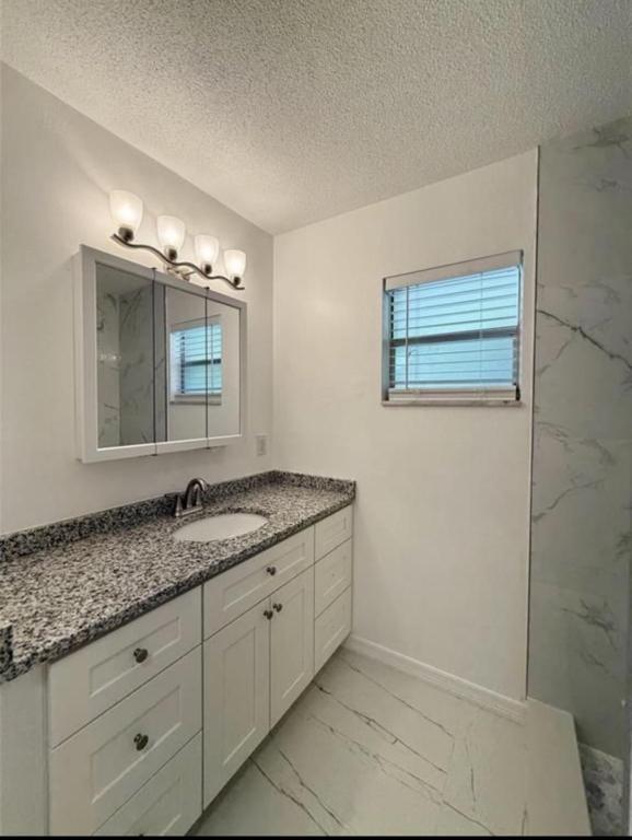 Building Photo - 1617 Birch St