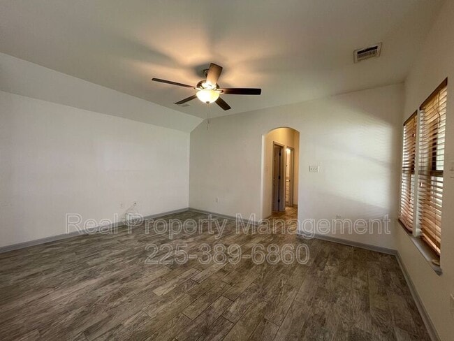 Building Photo - 957 Sedona Pines Dr