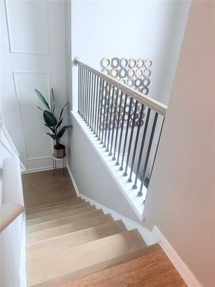 Building Photo - 2015 Barrett Lakes Blvd