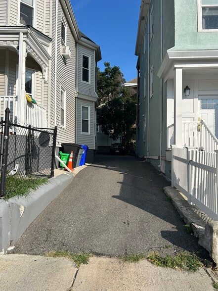Driveway - 30 Egleston St