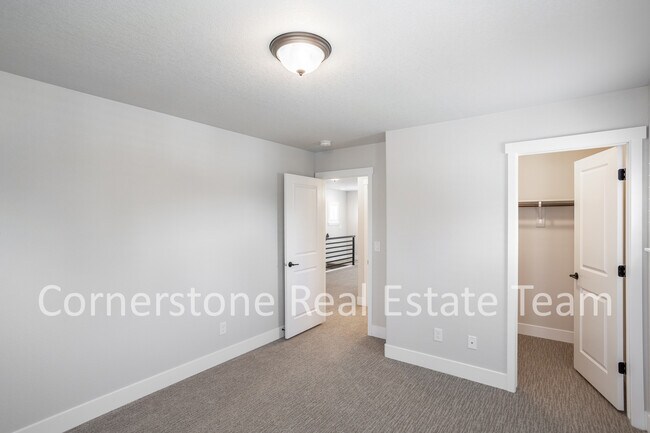 Building Photo - 747 Sage Forest Ln