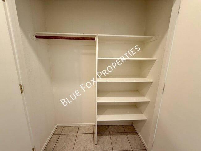 Building Photo - 7992 W Cottonwood Wash Wy