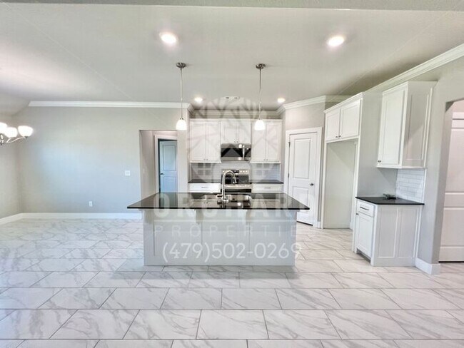 Building Photo - Single Family Home - Beautiful Kennedy Plan