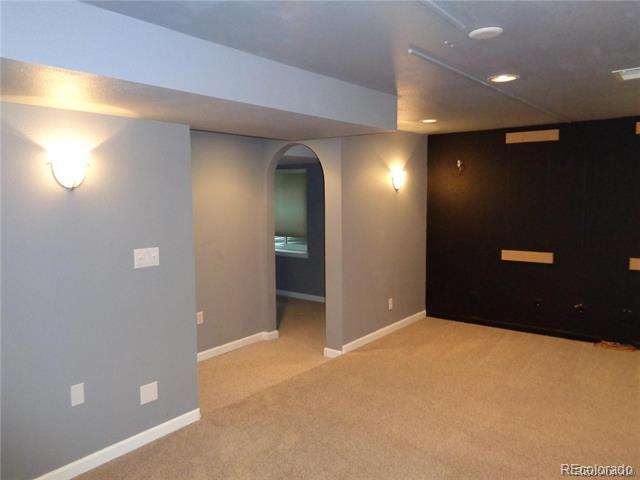 Building Photo - 10482 Hyacinth St