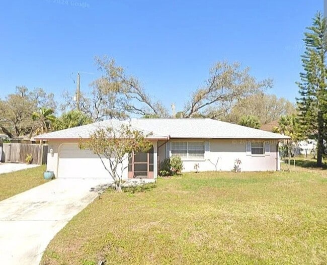 Primary Photo - 124 Clemson Rd