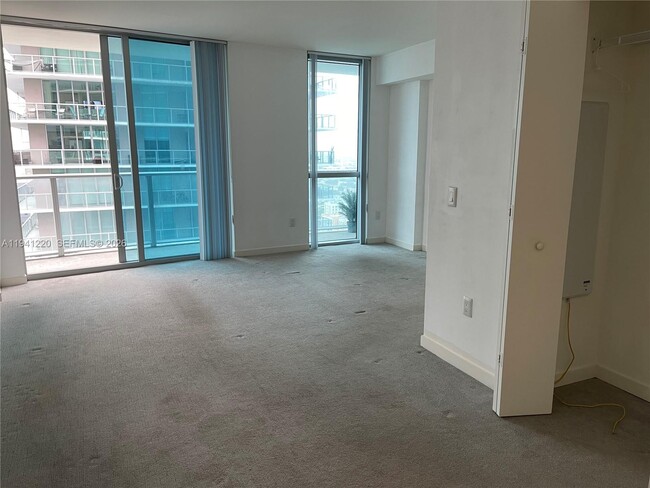 Building Photo - 1100 S Miami Ave