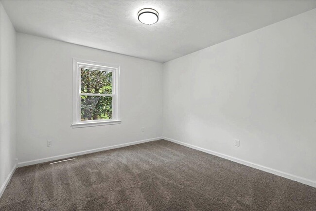 Building Photo - 2464 Elfinwing Ln