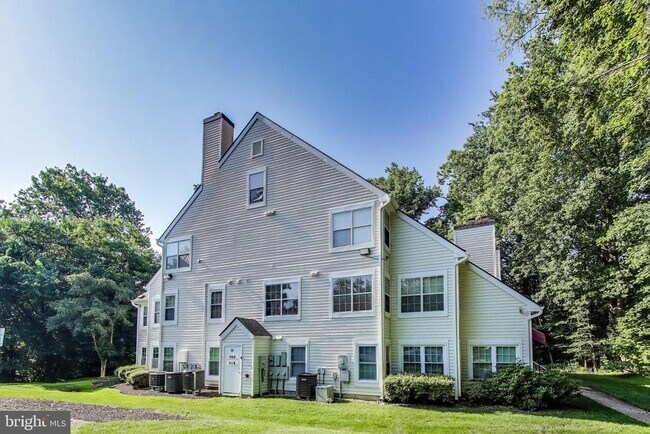 Building Photo - 918 Westhaven Dr
