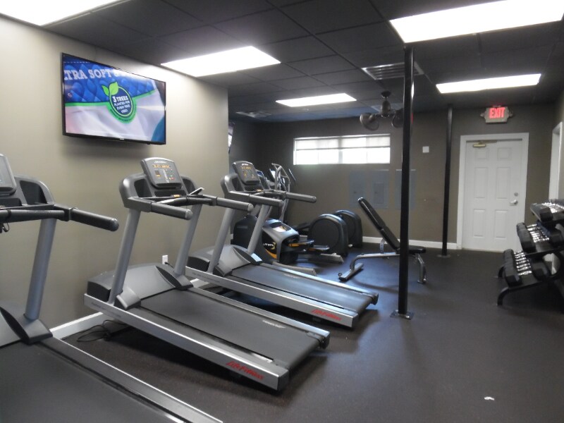 Building Photo - 118 University Village Dr